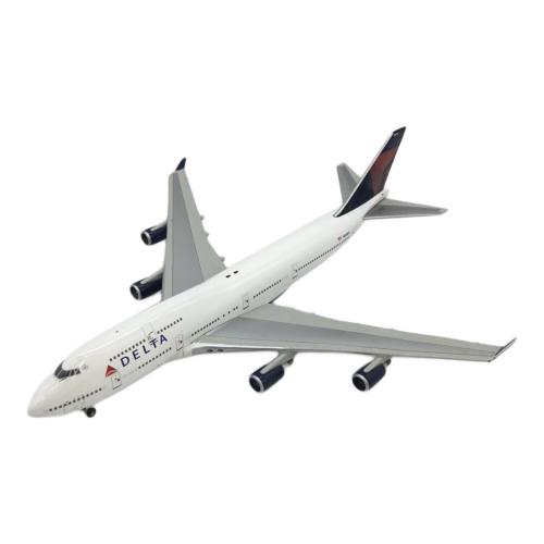 Gemini Jets (ジェミニジェッツ) デルタ航空 BOEING 747-400 GJDAL1302