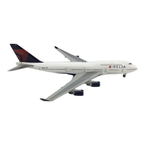 Gemini Jets (ジェミニジェッツ) デルタ航空 BOEING 747-400 GJDAL1302