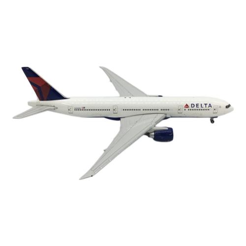 Gemini Jets (ジェミニジェッツ) デルタ航空 BOEING 777-200LR GJDAL1026