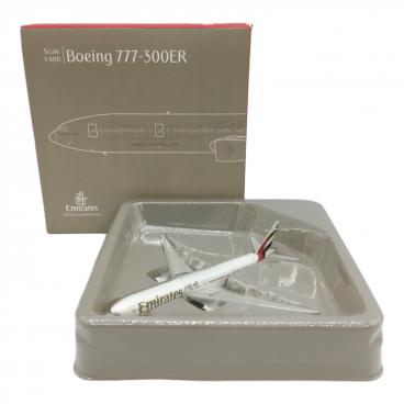 タミヤ　ミニ四駆　スーパーアスチュートＪｒ　スーパーアスチュートＪｒ　アドバンス タミヤ ミニ四駆 スーパーアスチュートJr. アドバンス スペシャル