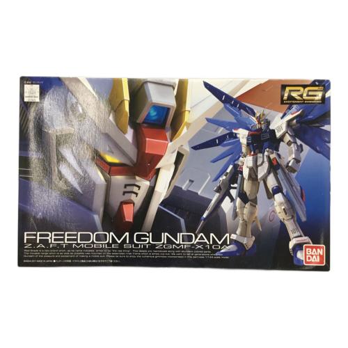 BANDAI ガンプラ 箱傷み有 1/144 RG ZGMF-X10A フリーダムガンダム 機動戦士ガンダムSEED