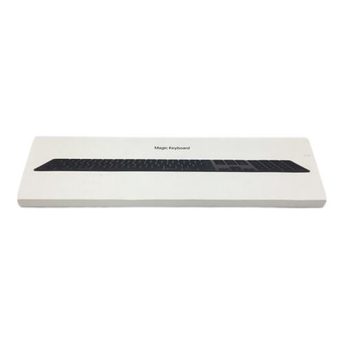 Apple (アップル) MagicKeyboard キーボード A1843 ブラック 動作確認済