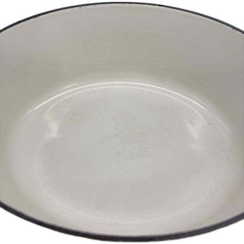LE CREUSET (ルクルーゼ) 両手鍋 ホワイト ココット・オーバル