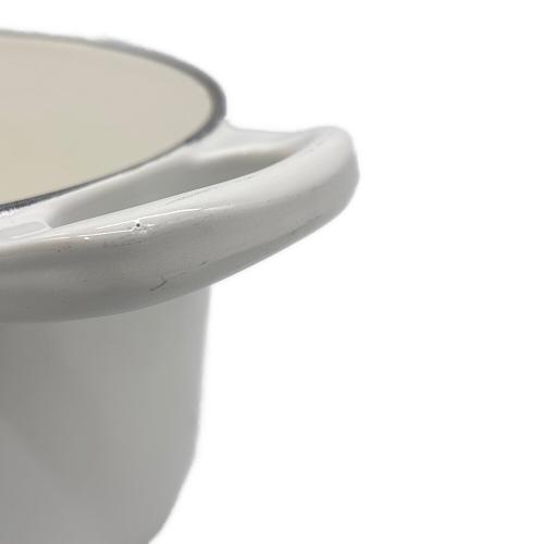 LE CREUSET (ルクルーゼ) 両手鍋 ホワイト ココット・オーバル