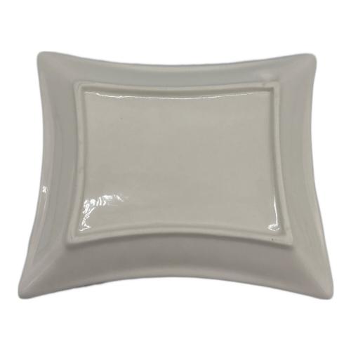 陶翔舞千 (トウショウマイセン) カップ&ソーサー 華麗なる花コレクションいちご