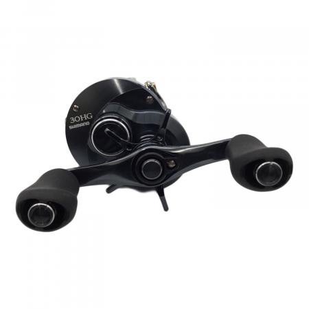 SHIMANO (シマノ) ベイトリール カルカッタコンクエスト シャロー