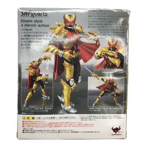 BANDAI (バンダイ) 仮面ライダーキバ エンペラーフォーム フィギュア 仮面ライダーキバ S.H.Figuarts 2109335