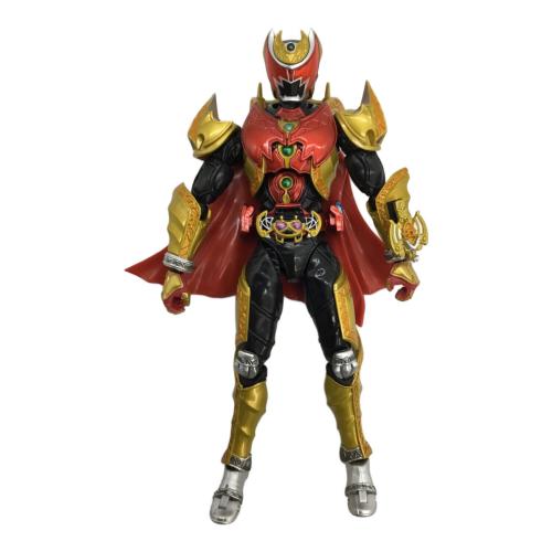 BANDAI (バンダイ) 仮面ライダーキバ エンペラーフォーム フィギュア 仮面ライダーキバ S.H.Figuarts 2109335