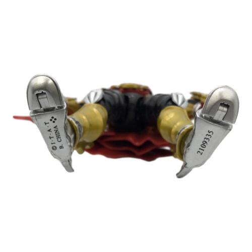 BANDAI (バンダイ) 仮面ライダーキバ エンペラーフォーム フィギュア 仮面ライダーキバ S.H.Figuarts 2109335