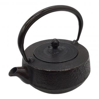 南部鉄器 (ナンブテッキ) 鉄瓶