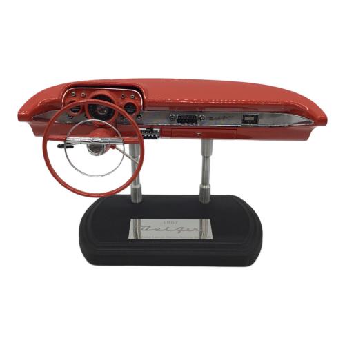GMP (ジーエムピー) ダッシュボードレプリカ 1957 シボレー・ベルエア レッド