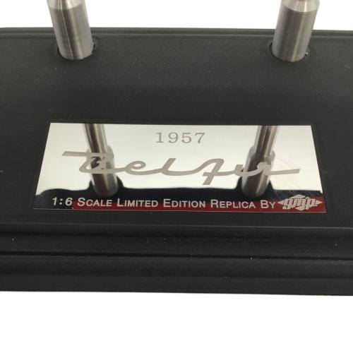 GMP (ジーエムピー) ダッシュボードレプリカ 1957 シボレー・ベルエア レッド