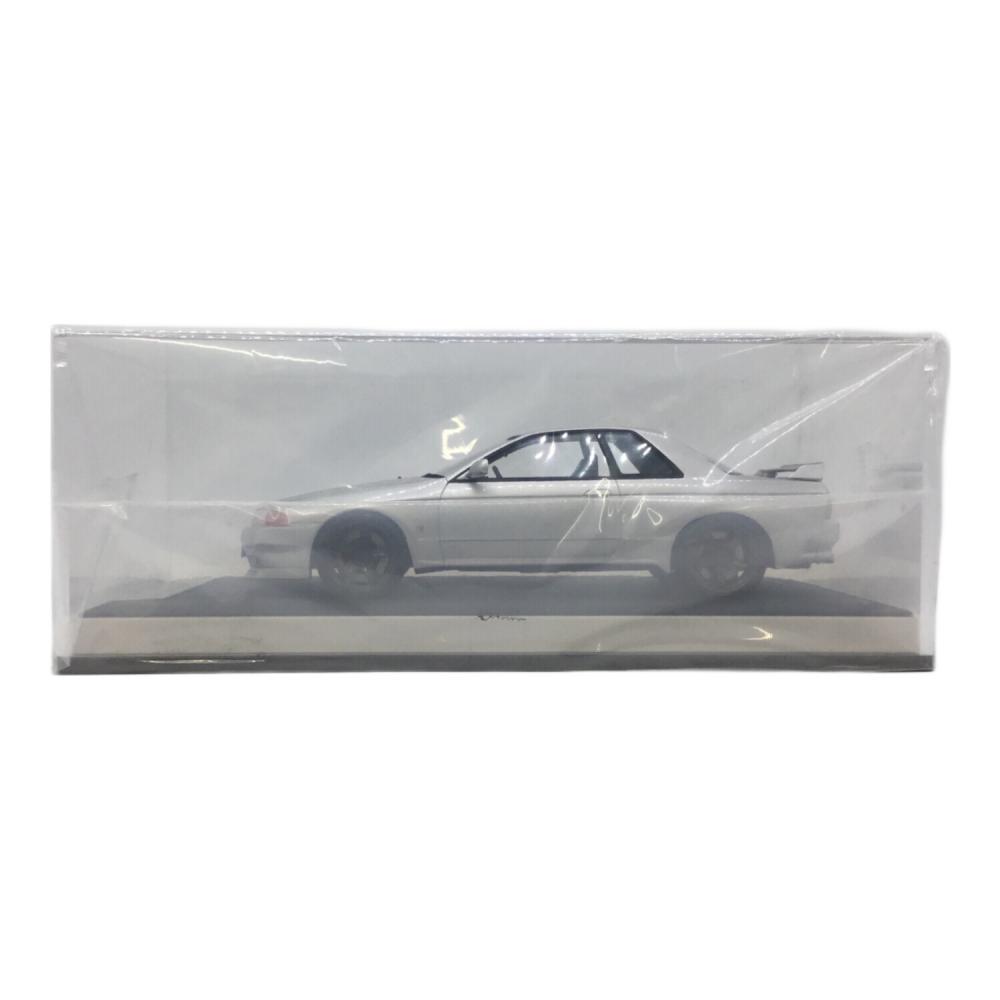 MOTORHELIX (モーターヘリックス) 1/18 Nissan Skyline GT-R R32