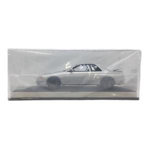 MOTORHELIX (モーターヘリックス) 1/18 Nissan Skyline GT-R R32 Customized Version シルバー ダイキャストカー MH027SR