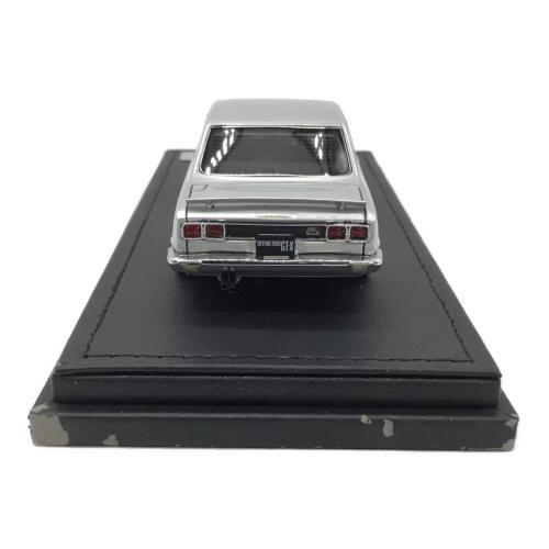 ignition model (イグニッションモデル) 1/43 Nissan Skyline 2000 GT-X (KGC10) ダイキャストカー IG0132 シルバー