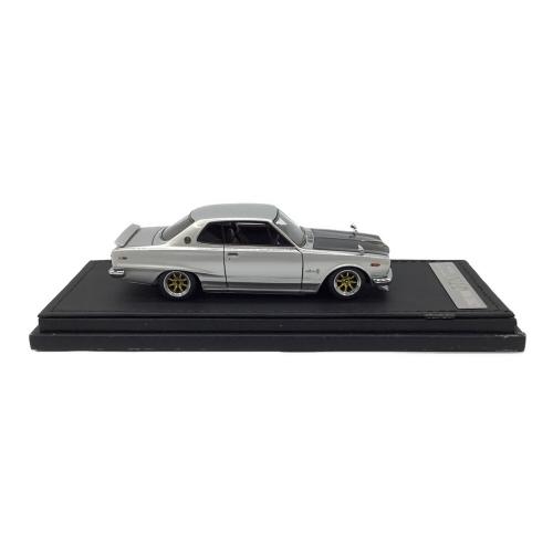 ignition model (イグニッションモデル) 1/43 Nissan Skyline 2000 GT-X (KGC10) ダイキャストカー IG0132 シルバー