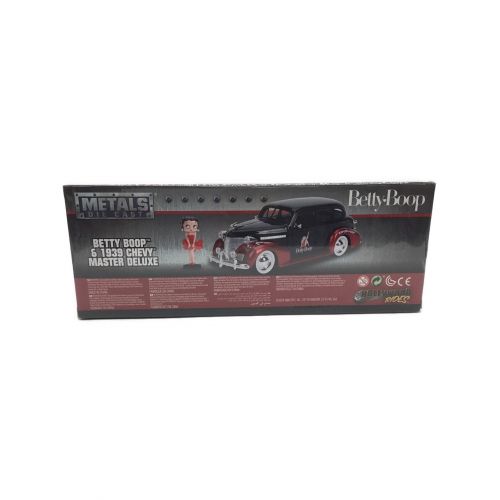 METALS DIE CAST (メタルダイキャスト) モデルカー 1:24 Hollywood Rides 1939 CHEVY MASTER DELUXE W/BETTY BOOP