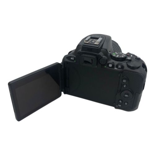 Nikon (ニコン) デジタル一眼レフカメラ D5600 2478万画素 専用電池 SDカード対応 ISO100～25600 1/4000～30秒 -