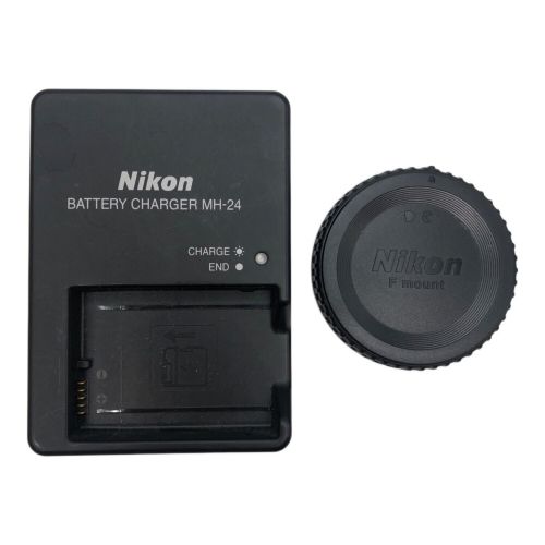 Nikon (ニコン) デジタル一眼レフカメラ D5600 2478万画素 専用電池 SDカード対応 ISO100～25600 1/4000～30秒 -