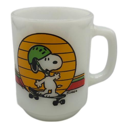 Fire King (ファイヤーキング) マグカップ SNOOPY スケボ 1970年代中後期～1986年