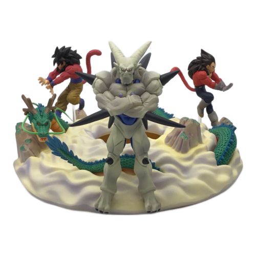 フィギュア Dragon Ball GT DIORAMA FIGURE 超サイヤ人４孫悟空 ベジータ 超一星龍