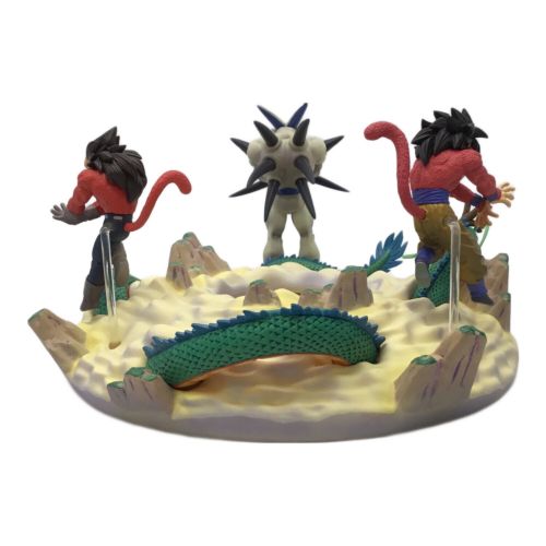 フィギュア Dragon Ball GT DIORAMA FIGURE 超サイヤ人４孫悟空 ベジータ 超一星龍