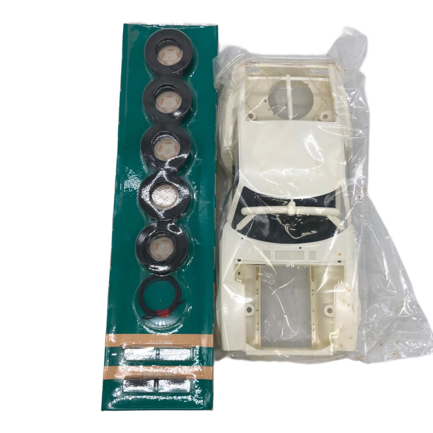 プラモデル ヨゴレ有 タミヤ フェアレディ240ZG(市販タイプ) 1/12