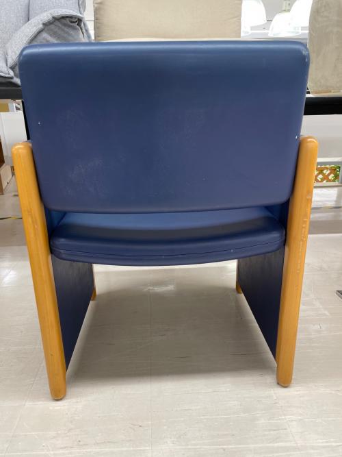 Knoll (ノル) アームチェアー ブルー