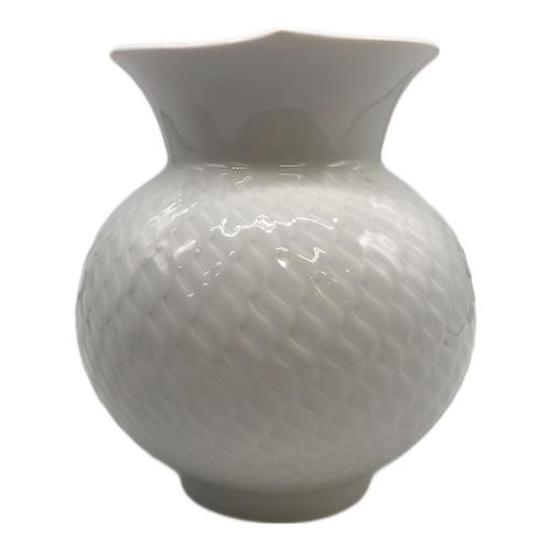 Meissen (マイセン) ホワイトベース 波の戯れホワイト