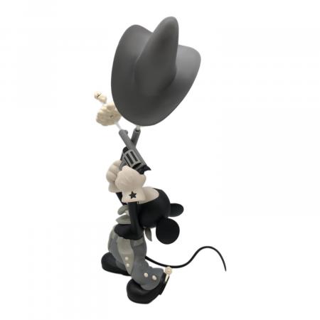 Roen×Disney メディコムトイ Two-Gun Mickey フィギュア Roen (ロエン) フィギュア Disney メディコムトイ Two-Gun Mickey