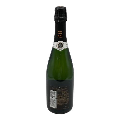 VEUVE CLICQUOT (ヴーヴ・クリコ) シャンパン 750ml - - フランス
