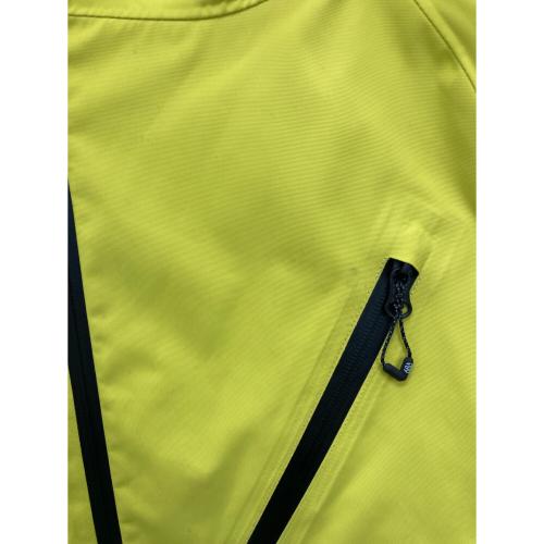 686 (シックスエイトシックス) フリーダムサーマグラフジャケット スノーボードウェア(ジャケット) メンズ SIZE M イエロー