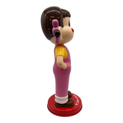 ペコちゃん (ペコチャン) 首振り不二家のペコちゃん フィギュア