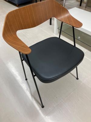 ACTUS (アクタス) ダイニングチェアー 675 ブラック×ブラウン アームチェアー