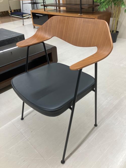 ACTUS (アクタス) ダイニングチェアー 675 ブラック×ブラウン アームチェアー