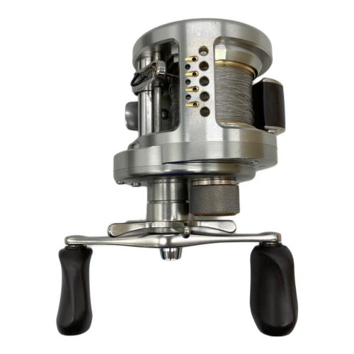 SHIMANO (シマノ) リール CALCUTTA CONQUEST 201DC