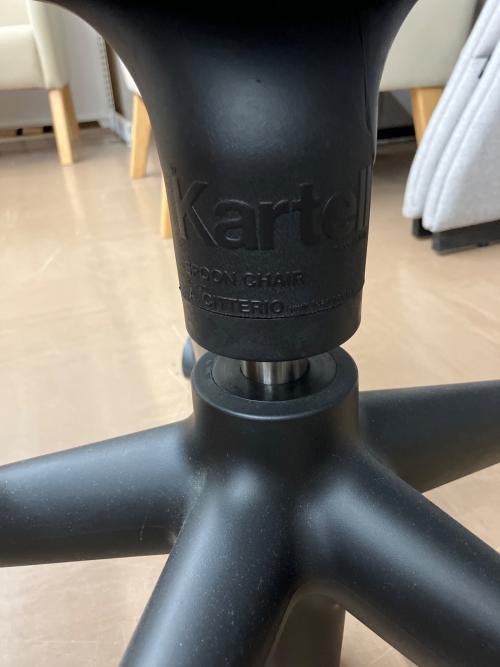 Kartell (カルテル) チェア ブラック スプーンチェア