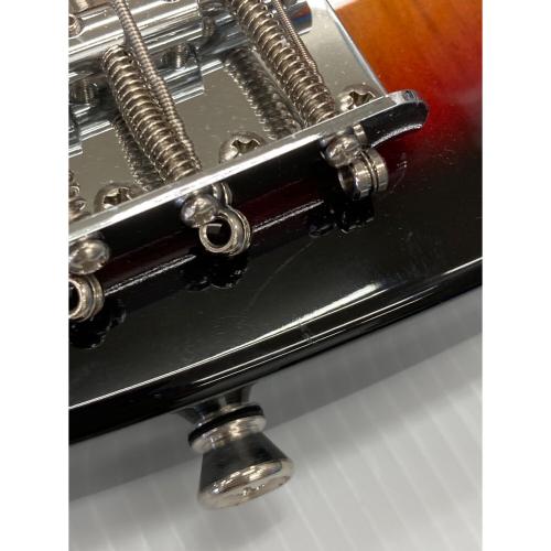 Bacchus (バッカス) WJB Mini 3トーンサンバースト エレキベース