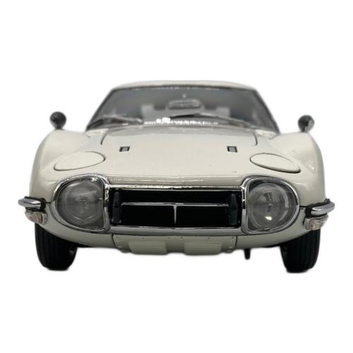 EBBRO premium collection ダイキャストカー TOYOTA 2000GT 1/24