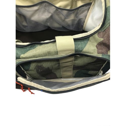 BURTON (バートン) ダッフルバッグ カーキ サイズ:実寸サイズをご確認ください。