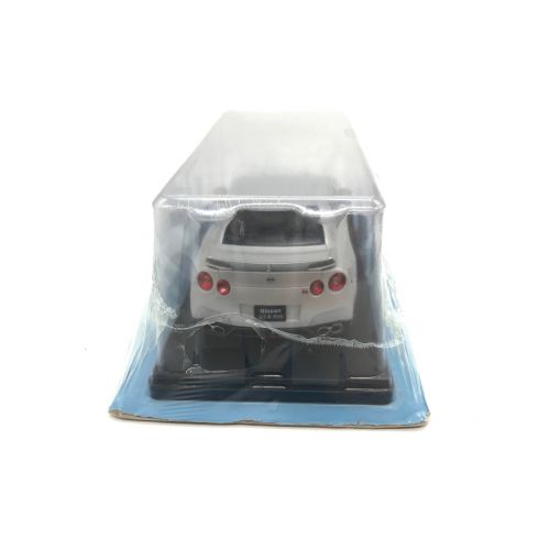 国産名車コレクション (コクサンメイシャコレクション) GT-R R35 未使用品 Nissan GT-R R35 2012年モデル　1/24スケール　日産