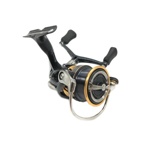 DAIWA (ダイワ) リール 18 LEGALIS LT3000S-C-DH スピニングリール｜トレファクONLINE