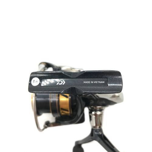 DAIWA (ダイワ) リール 18 LEGALIS LT3000S-C-DH スピニングリール