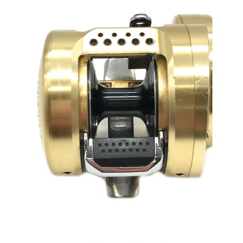 SHIMANO (シマノ) リール 18 CALTUTTA CONQUEST 300 ベイトリール