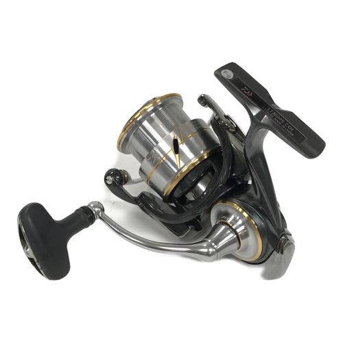 DAIWA (ダイワ) スピニングリール LUVIAS LT3000S-CXH