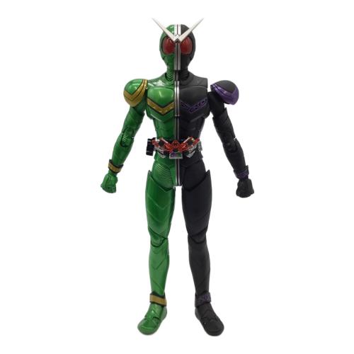 BANDAI (バンダイ) 仮面ライダーW サイクロンジョーカー フィギュア 仮面ライダーW S.H.Figuarts 真骨彫製法
