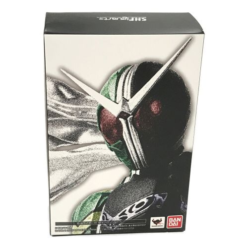 BANDAI (バンダイ) フィギュア S.H.Figuarts 真骨彫 仮面ライダーダブル サイクロンジョーカー 仮面ライダーダブル