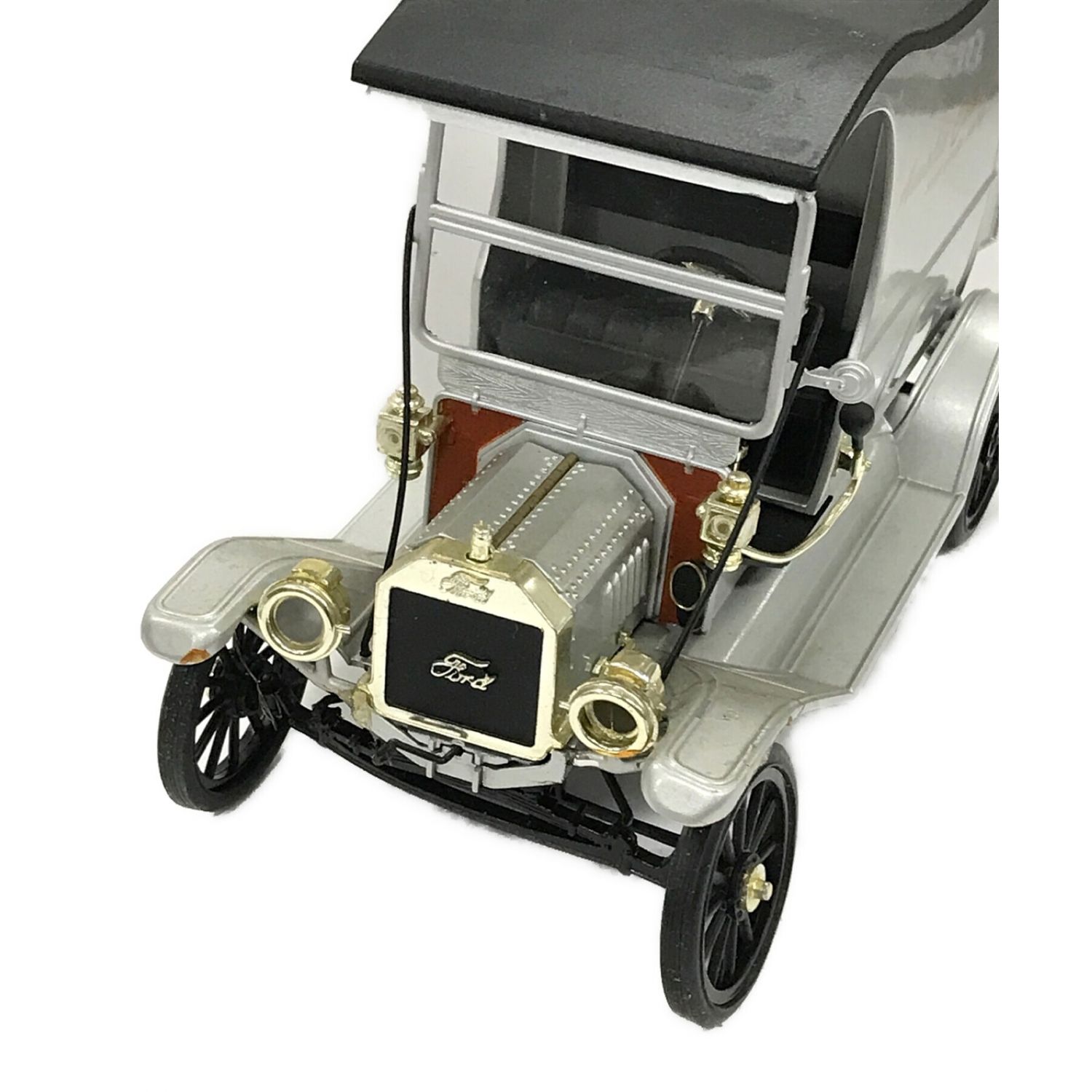 UNIVERSAL HOBBIES ミニカー FORD MODEL-T｜トレファクONLINE