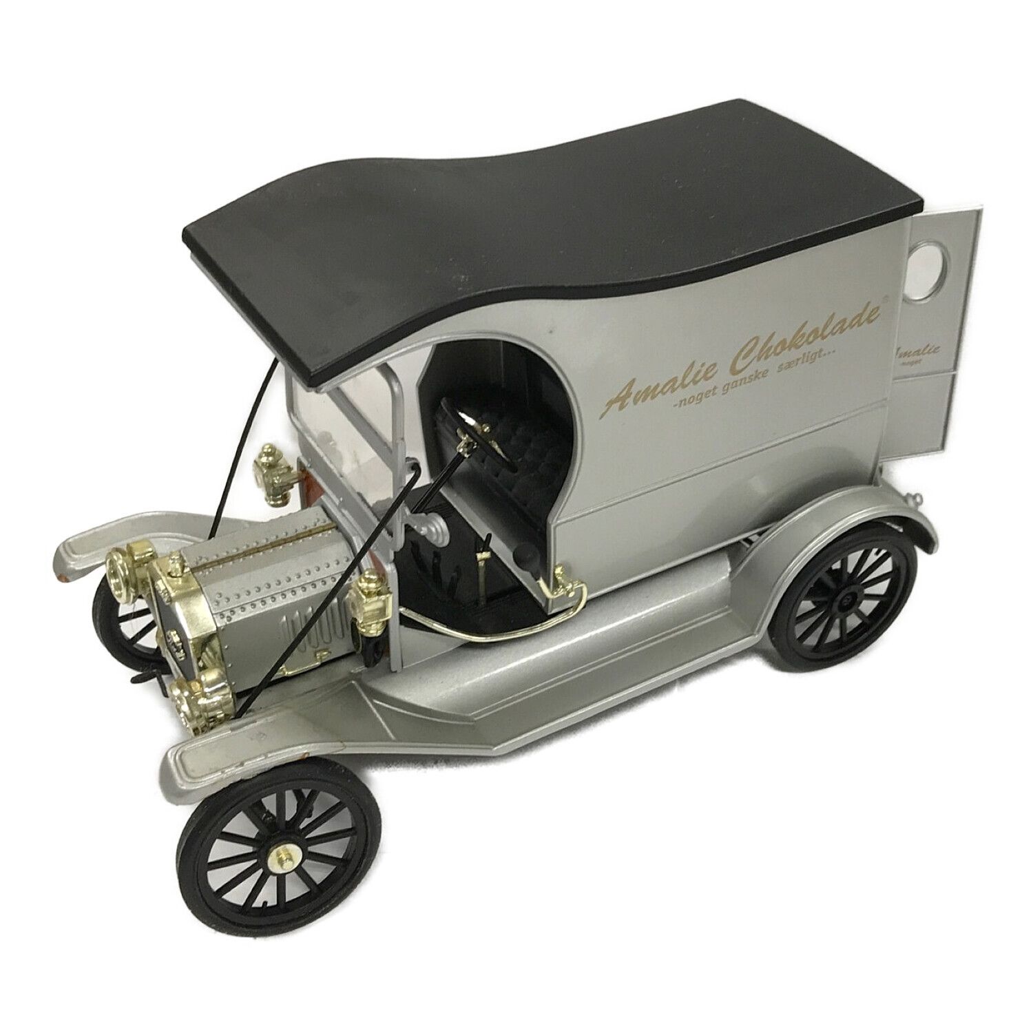 UNIVERSAL HOBBIES ミニカー FORD MODEL-T｜トレファクONLINE