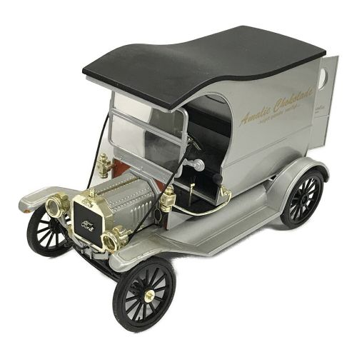 UNIVERSAL HOBBIES ミニカー FORD MODEL-T｜トレファクONLINE